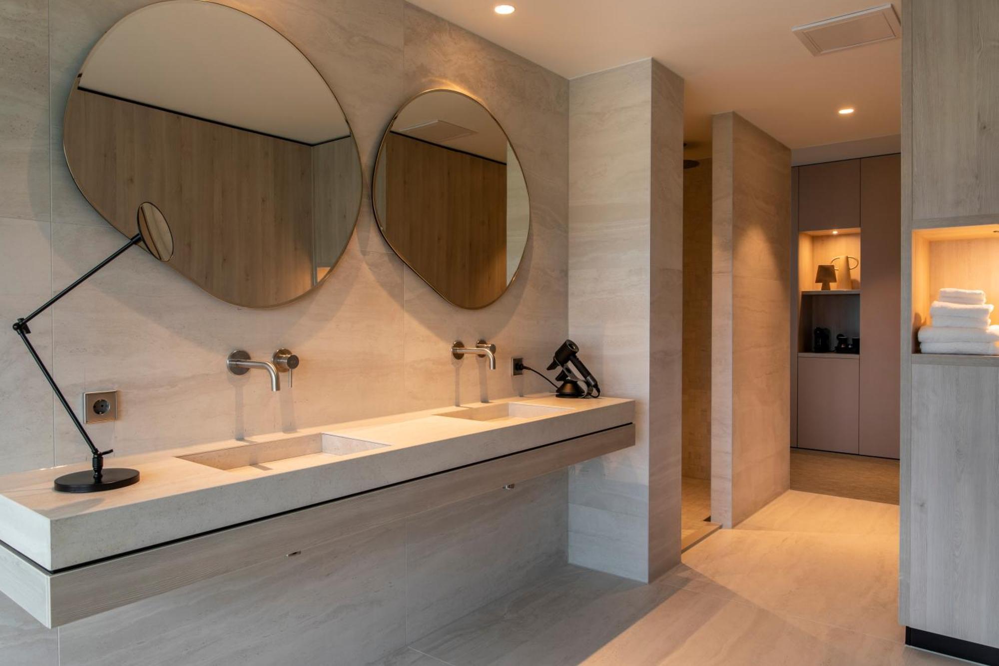 Hotel Der Valk 4*